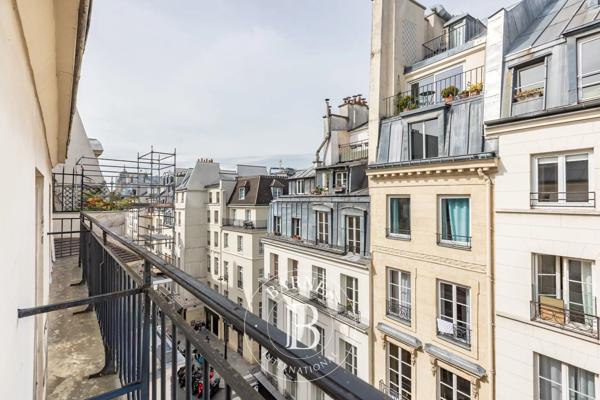 Paris 1er, Appartement 1 Chambre -  73 m² à vendre