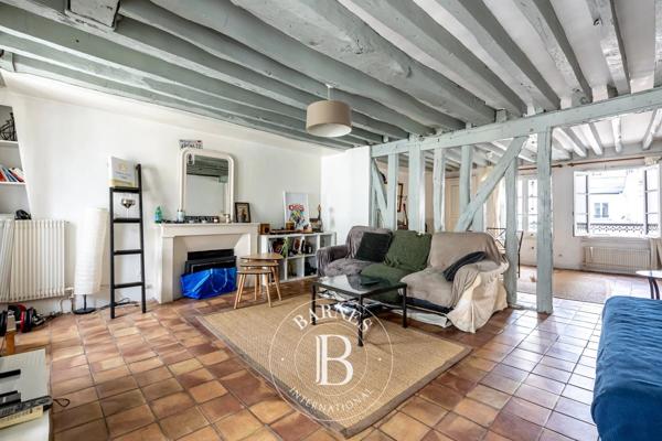 Paris 1er, Appartement 1 Chambre -  73 m² à vendre