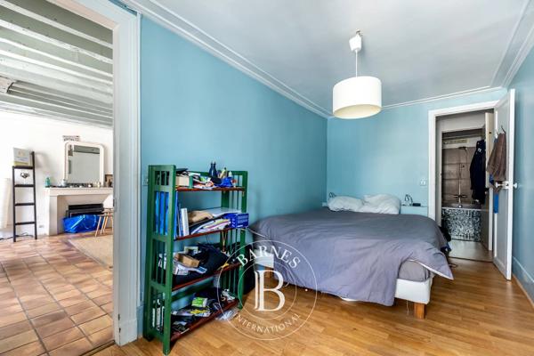 Paris 1er, Appartement 1 Chambre -  73 m² à vendre