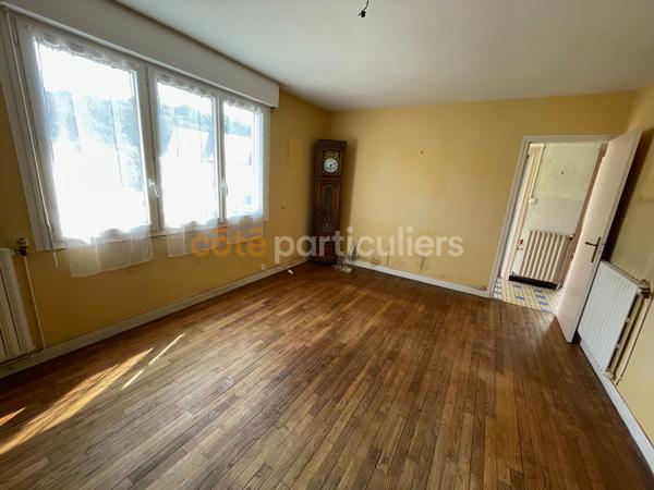 Vente
                Maison70 m² - 3 Pièces -
                    PONTIVY (56300)
