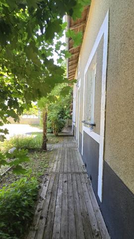 MAISON DE VILLAGE - CALME - ENVIRONNEMENT CAMPAGNE