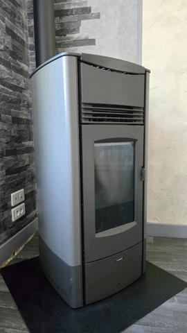 MAISON DE VILLAGE - CALME - ENVIRONNEMENT CAMPAGNE