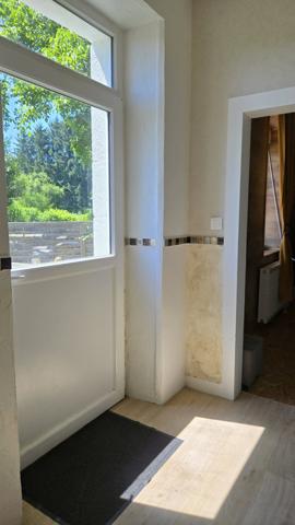 MAISON DE VILLAGE - CALME - ENVIRONNEMENT CAMPAGNE