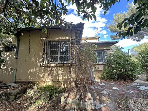 Nîmes (30900) maison avec super terrain au calme