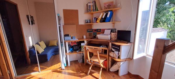 Maison de ville 3 chambres avec une cour centre-ville Etampes