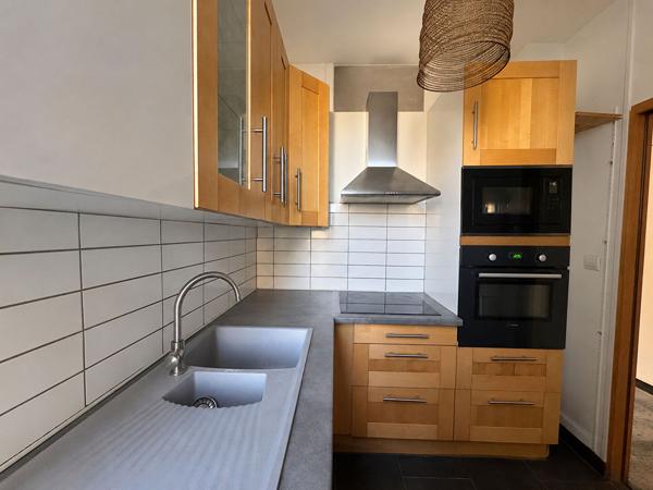 Appartement T4 meublé - 82 m² - Centre-ville / Ruban Bleu