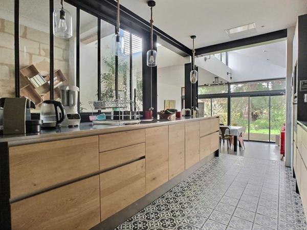 Vente Maison 208m2 BORDEAUX (33800)