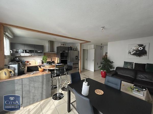 Appartement à louer 4 pièces 73.98m² Albertville (73200)