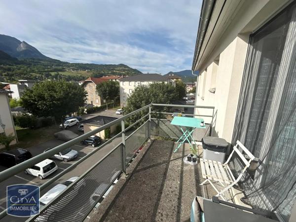 Appartement à louer 4 pièces 73.98m² Albertville (73200)