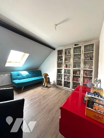 Maison de ville de 4 pièces-80 m2 + extérieur