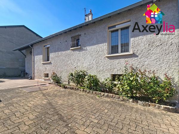 A VENDRE - ROANNE - MAISON SUR SOUS SOL AVEC GRAND GARAGE INDEPENDANT