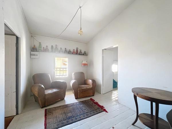 MAISON DE VILLAGE DE CARACTERE, TORREILLES