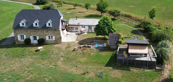 Belle maison en pierre, avec dépendances et une vue magnifique sur les Pyrénées
