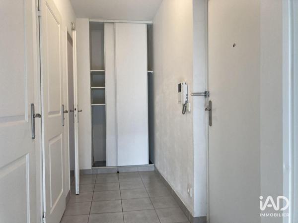 Location appartement 3 pièces 64 m² Lesquin