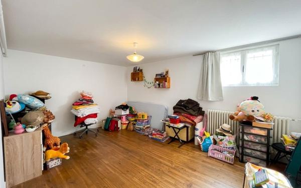 Maison à vendre    5 pièces • 136 m2 Anneyron