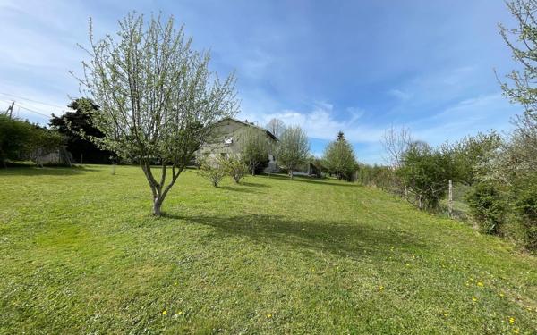 Maison à vendre    5 pièces • 136 m2 Anneyron