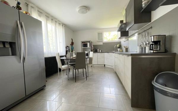 Maison à vendre    5 pièces • 136 m2 Anneyron