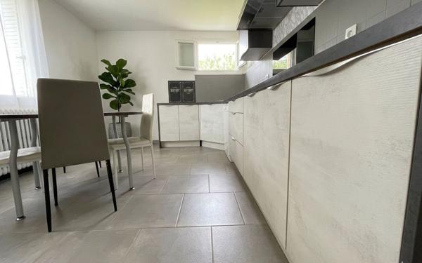 Maison à vendre    5 pièces • 136 m2 Anneyron