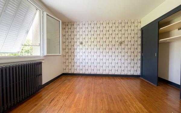 Maison à vendre    5 pièces • 136 m2 Anneyron