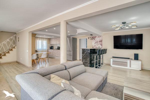 Maison à vendre 286 700 € Agen 7 p 136 m² DPE C