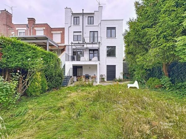 Maison mitoyenne 2 côtés Croix Secteur Croix-Hem-Roubaix 180 m²