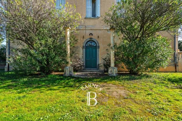 L'Île-Rousse, Villa 10 Chambres -  410 m² à vendre