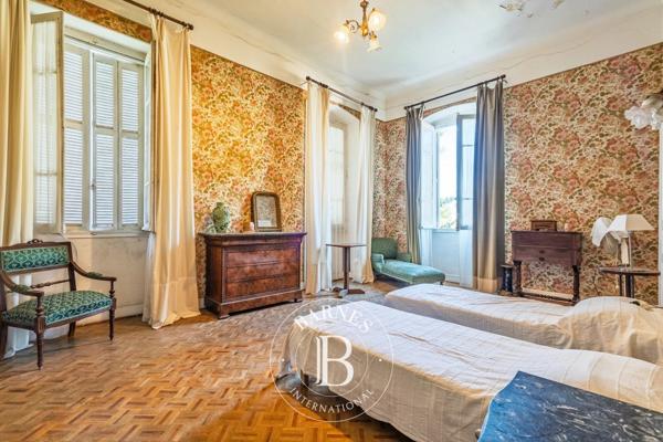 L'Île-Rousse, Villa 10 Chambres -  410 m² à vendre
