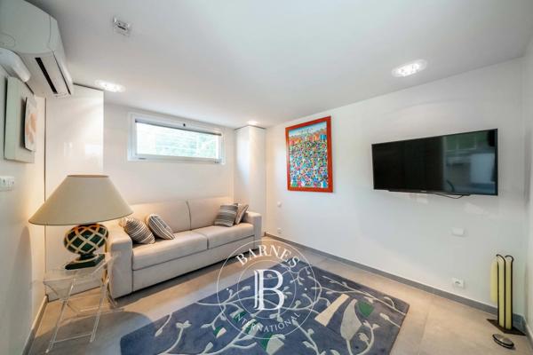 Mougins, Villa 4 Chambres -  211 m² à vendre