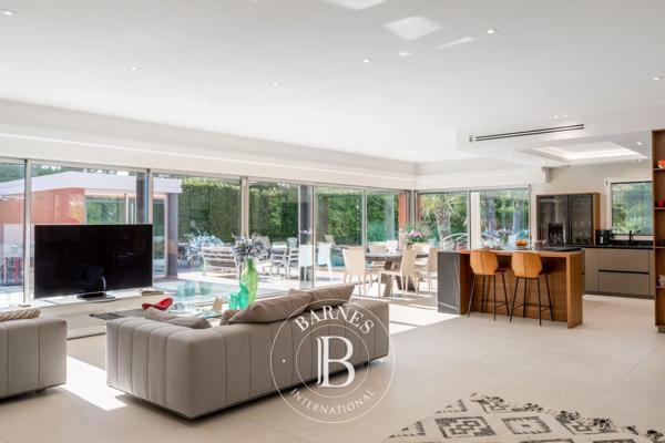 Mougins, Villa 4 Chambres -  211 m² à vendre