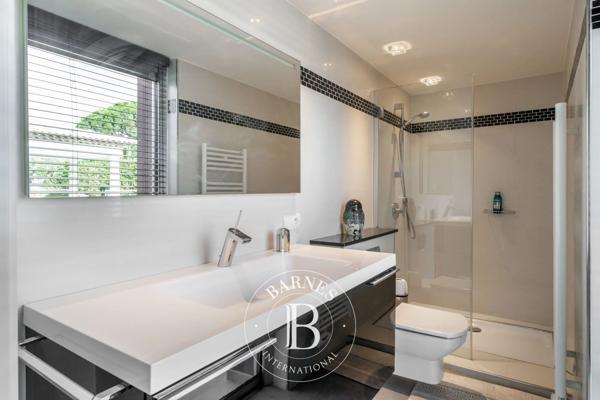 Mougins, Villa 4 Chambres -  211 m² à vendre
