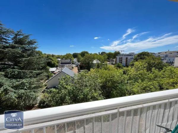 Appartement à louer 1 pièce 10.99m² Joué-lès-Tours (37300)