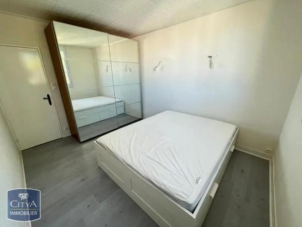 Appartement à louer 1 pièce 10.99m² Joué-lès-Tours (37300)