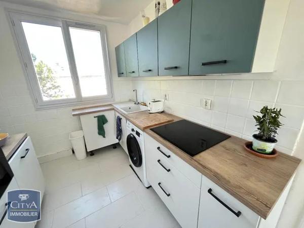 Appartement à louer 1 pièce 10.99m² Joué-lès-Tours (37300)