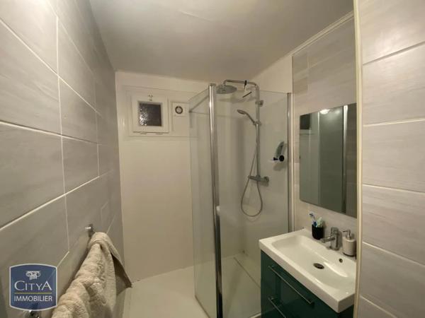 Appartement à louer 1 pièce 10.99m² Joué-lès-Tours (37300)