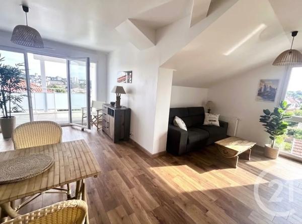 Appartement T2 à vendre  2 pièces - 62,50 m 2   PORNIC  - 44