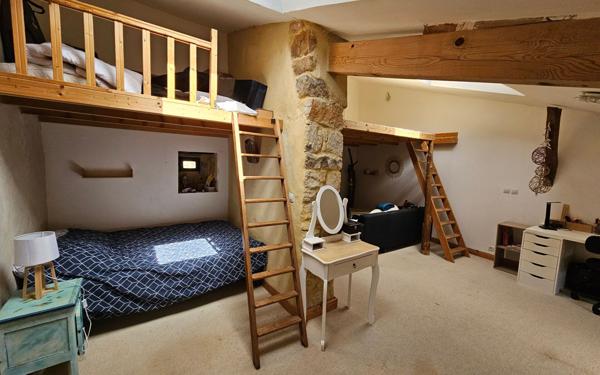 Maison à vendre    5 pièces •  Saint-Paul-le-Jeune