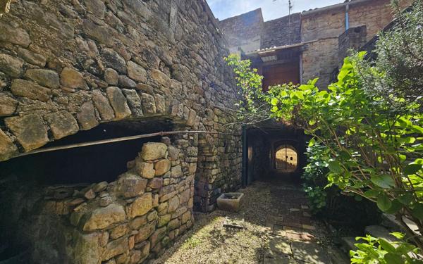 Maison à vendre    5 pièces •  Saint-Paul-le-Jeune