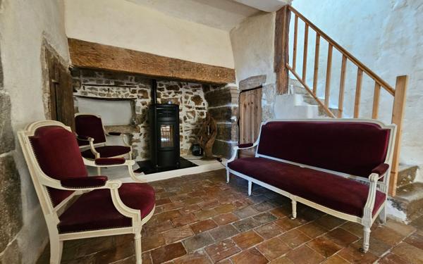 Maison à vendre    5 pièces •  Saint-Paul-le-Jeune