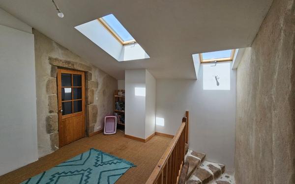 Maison à vendre    5 pièces •  Saint-Paul-le-Jeune