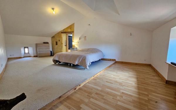 Maison à vendre    5 pièces •  Saint-Paul-le-Jeune