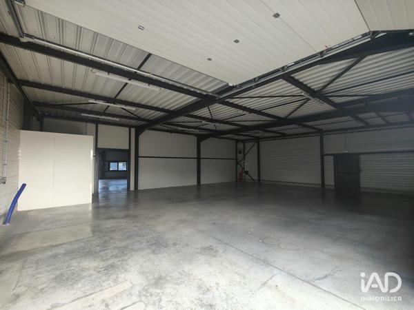 Location local d’activité 358 m² Saône