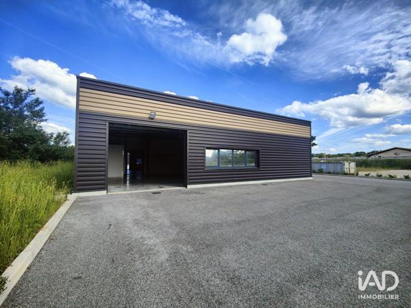 Location local d’activité 358 m² Saône