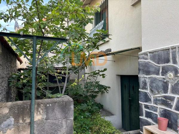 Ensemble de 3 maisons indépendantes avec espace extérieur privatif