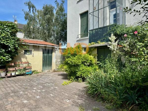 Ensemble de 3 maisons indépendantes avec espace extérieur privatif