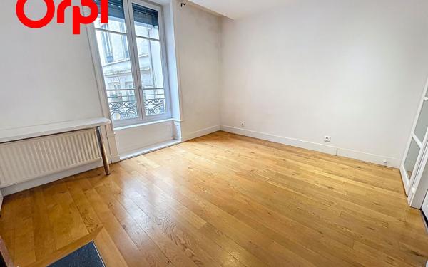 Appartement à vendre    3 pièces • 66 m2 Lyon 2