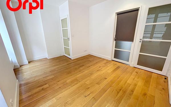 Appartement à vendre    3 pièces • 66 m2 Lyon 2