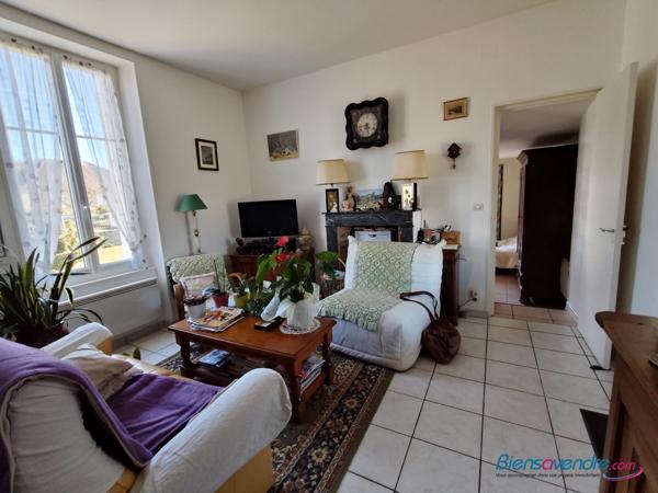 EXCLUSIVITE CHUVIGNY CHARMANTE MAISON EN PIERRE