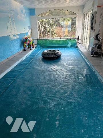 Propriété à Vendre à Hillion en Côtes-d'Armor (22) avec vue sur mer, d'une surface habitable d'...