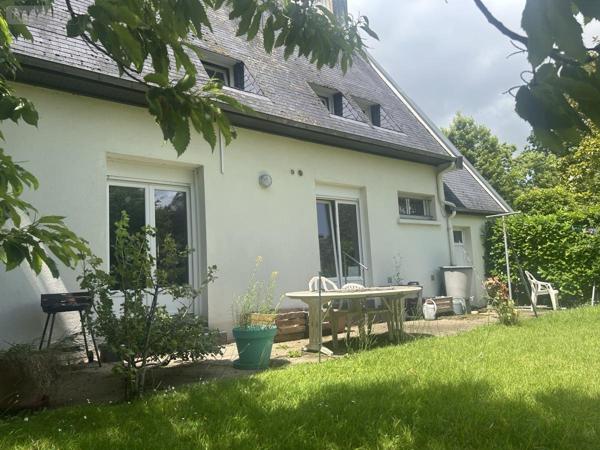 Maison à vendre à Guingamp dans les Côtes-d'Armor (22200), ref : 22064-1249