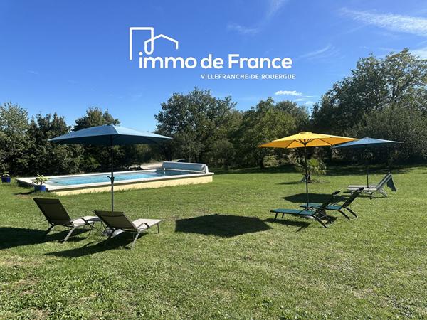 Corps de ferme, maison  3 chambres de 162 m², 2 gîtes sur 130 m², piscine, terrain de 5000 m²